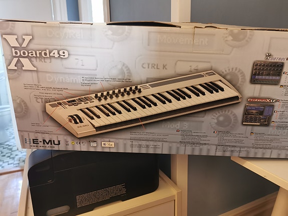 Product image 2 of 4