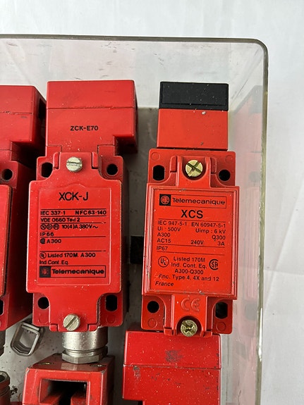 Product image 8 of 9
