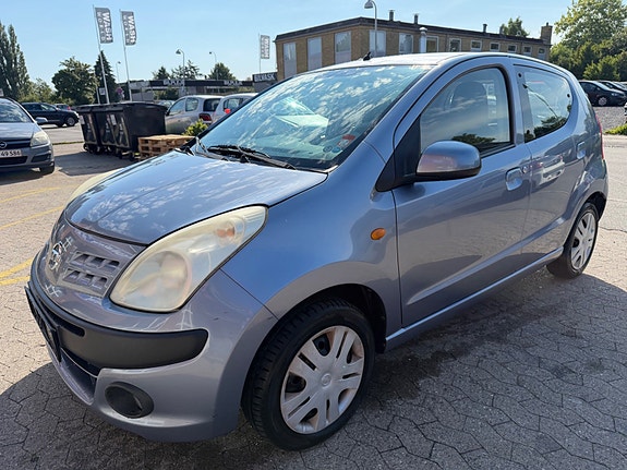 Nissan Pixo