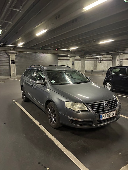 VW Passat