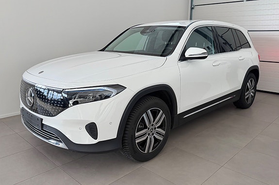 Mercedes EQB250+