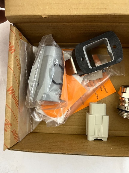 Product image 4 of 9