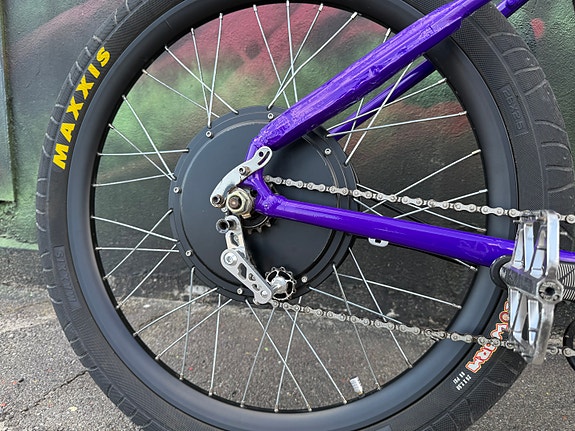 Product image 9 of 10