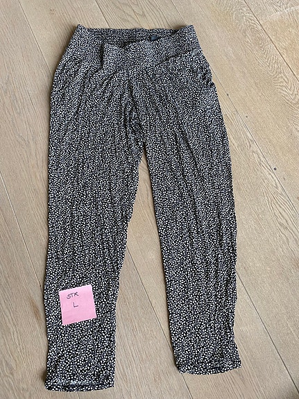 Product image 14 of 36