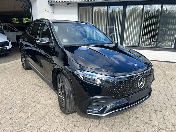 Mercedes EQA250+