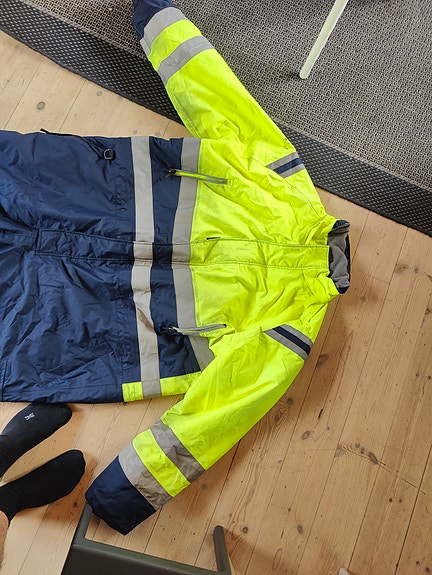 Product image 2 of 9