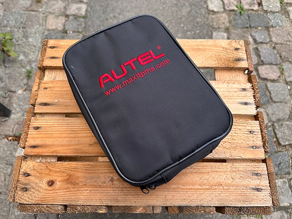 Product image 2 of 9