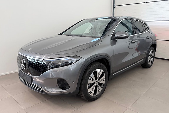 Mercedes EQA250+