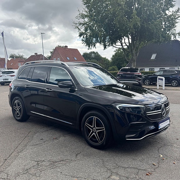 Mercedes EQB250