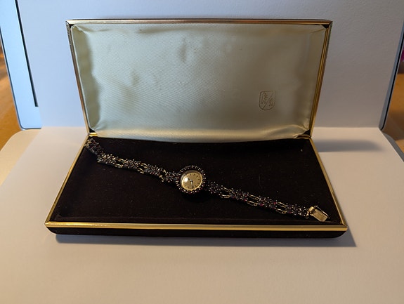 Product image 2 of 9