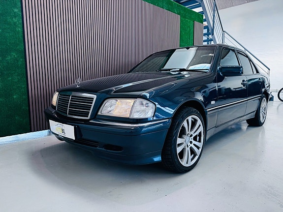 Mercedes C180