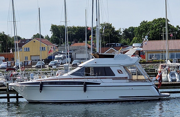 En Storebro Royal Cruiser (SRC) hører til blandt de absolut fineste yachts