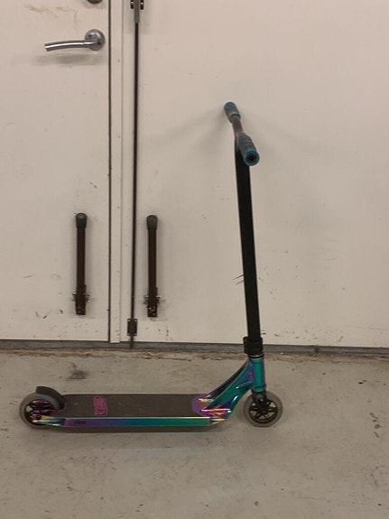 Product image 2 of 7