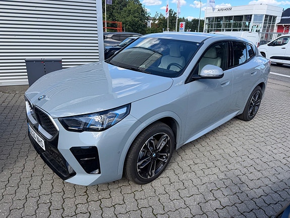 BMW iX2