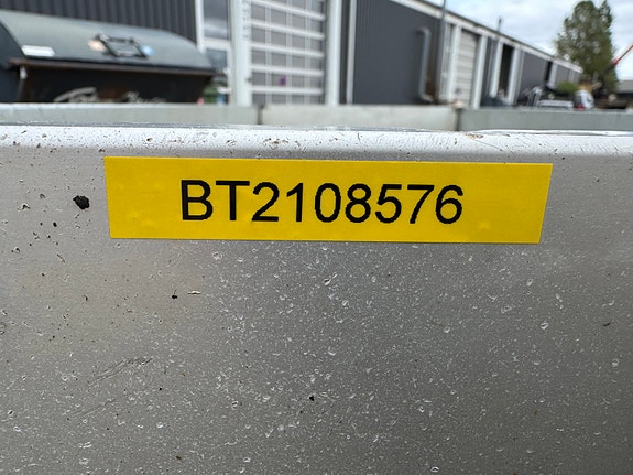 Product image 9 of 9