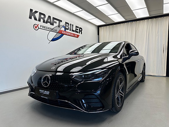 Mercedes EQE300