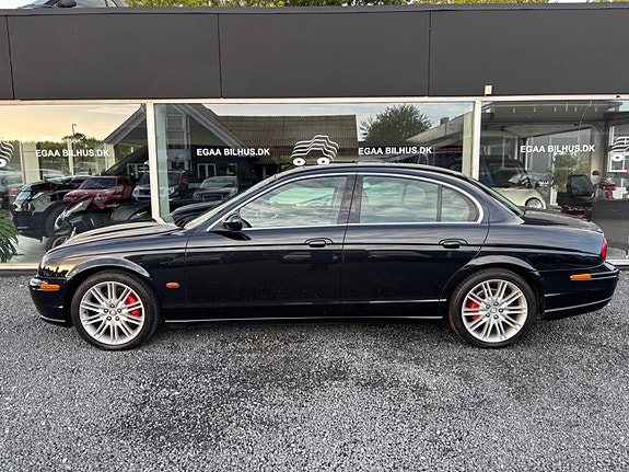 Jaguar S-TYPE