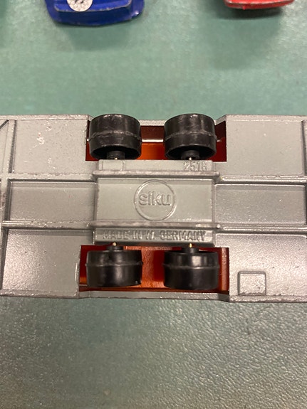 Product image 8 of 9
