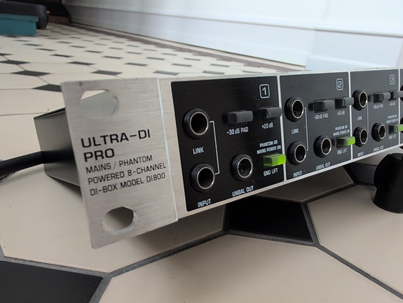 Product image 2 of 8