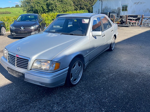 Mercedes C200