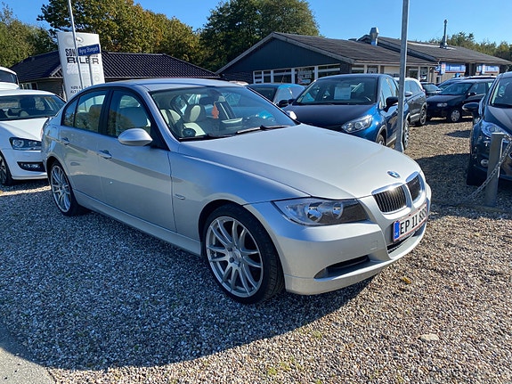 BMW 320i