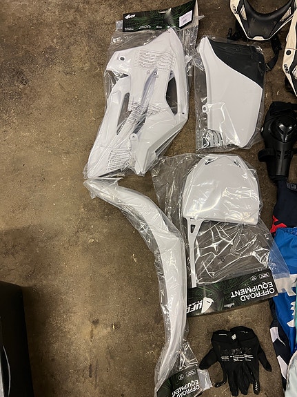 Product image 9 of 10