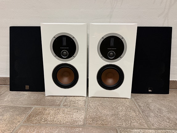 Product image 2 of 11