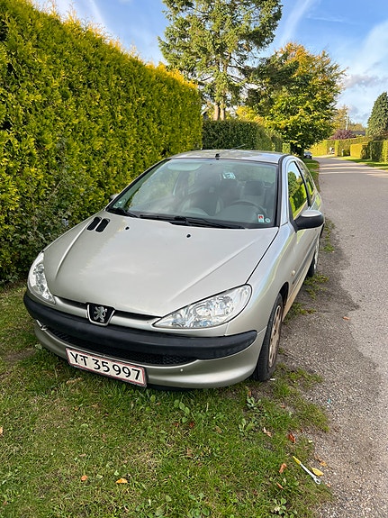 Peugeot 206