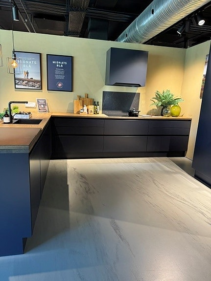 Product image 8 of 12
