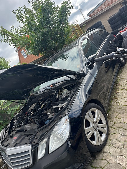 Mercedes E 200
