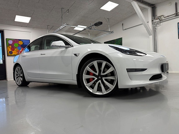 Tesla Model 3 Performance AWD 88 kWh 489ch - Autonomie 530km - Jantes 20" - Régulateur adaptatif