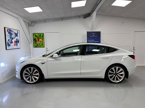 Tesla Model 3 Performance AWD 88 kWh 489ch - Autonomie 530km - Jantes 20" - Régulateur adaptatif