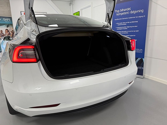 Tesla Model 3 Performance AWD 88 kWh 489ch - Autonomie 530km - Jantes 20" - Régulateur adaptatif