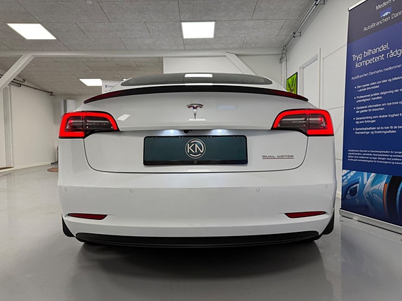 Tesla Model 3 Performance AWD 88 kWh 489ch - Autonomie 530km - Jantes 20" - Régulateur adaptatif