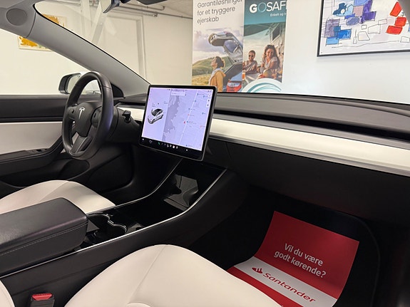 Tesla Model 3 Performance AWD 88 kWh 489ch - Autonomie 530km - Jantes 20" - Régulateur adaptatif