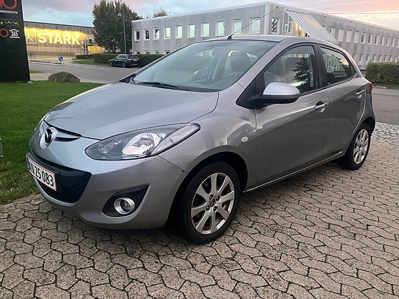 Mazda 2