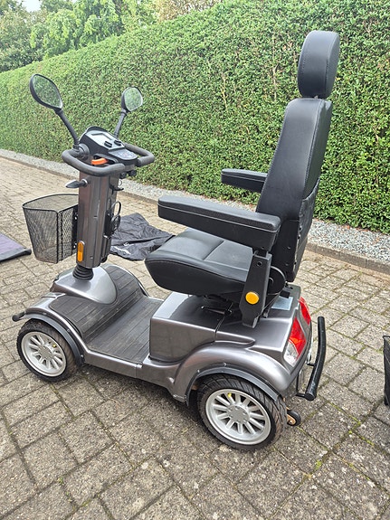 Product image 4 of 8