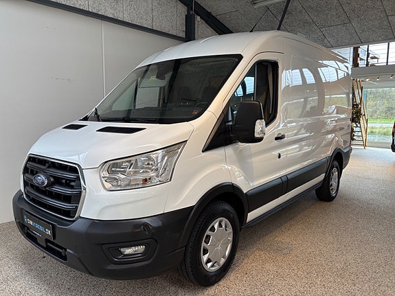 Ford Transit 350 L2 Van