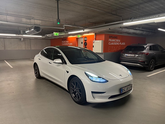 Tesla Model 3 Standard Range RWD 275ch - Pompe à chaleur - Batterie LFP - Hayon éléctrique