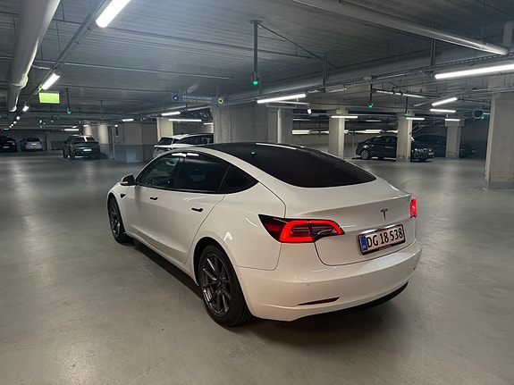 Tesla Model 3 Standard Range RWD 275ch - Pompe à chaleur - Batterie LFP - Hayon éléctrique