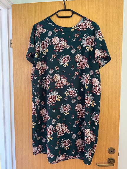 Vero Moda hverdagskjole L grøn med blomsterprint