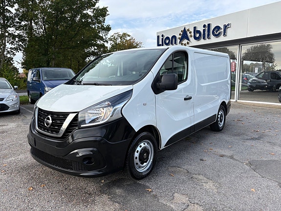Nissan NV300