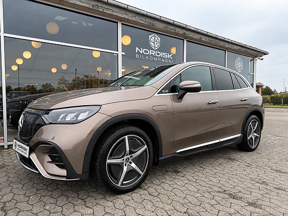 Mercedes EQE350 SUV