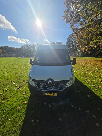 Renault Master III T33