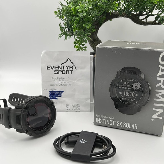 Product image 1 of 9