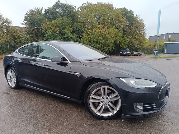 Tesla Model S 85D 385ch 4x4 - Supercharge gratuite - 1 ère main - Sièges chauffants éléctriques