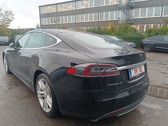 Tesla Model S 85D 385ch 4x4 - Supercharge gratuite - 1 ère main - Sièges chauffants éléctriques