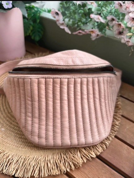 Re’designed bumbag lyserød læder