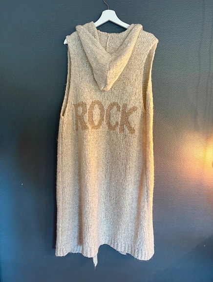 Marta lang strikket vest