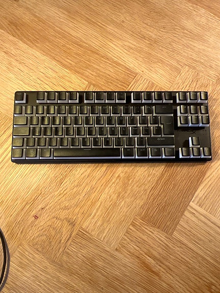 HyperX mekanisk tastatur med kabel, sort